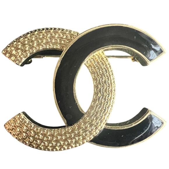 Chanel Gold Chain and Onyx Brooch Spring/Summer Act II 2024 (CCXX012) - Picture 1 of 6